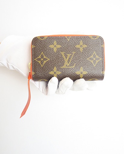 Louis Vuitton Zippy Multicartes, front view